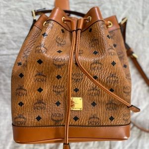 MCM Heritage drawstring Bag In Classic Gognac Visetos..